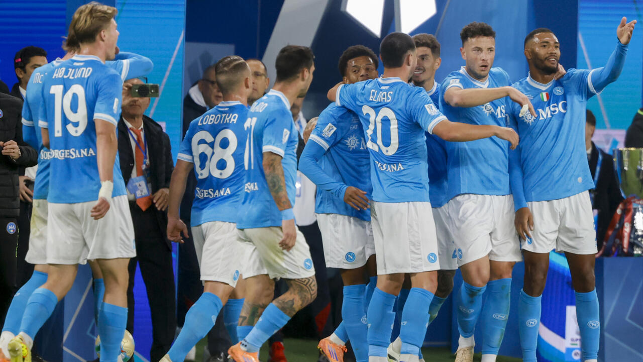 الكأس السوبر الإيطالية: نيريس يقود نابولي إلى لقب ثالث على حساب بولونيا