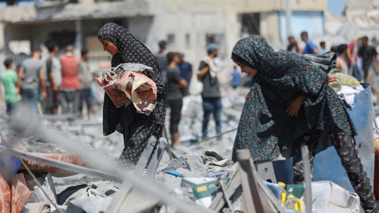 بالصور - إدارة ترامب تتدخل لإجلاء والدة جندي أمريكي من غزة: تفاصيل وخلفيات "عملية سرية"
