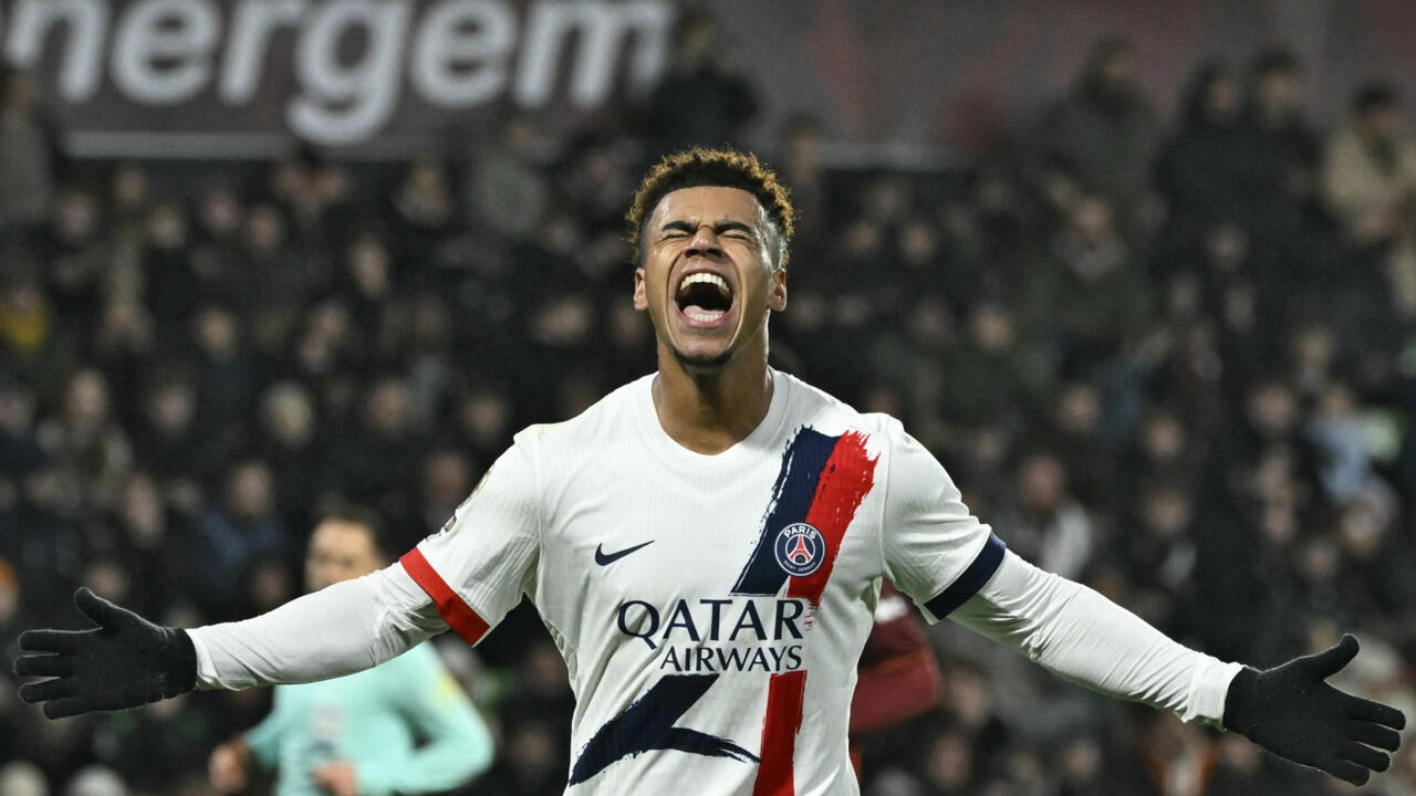 بطولة فرنسا: سان جرمان يستعيد الصدارة موقتا