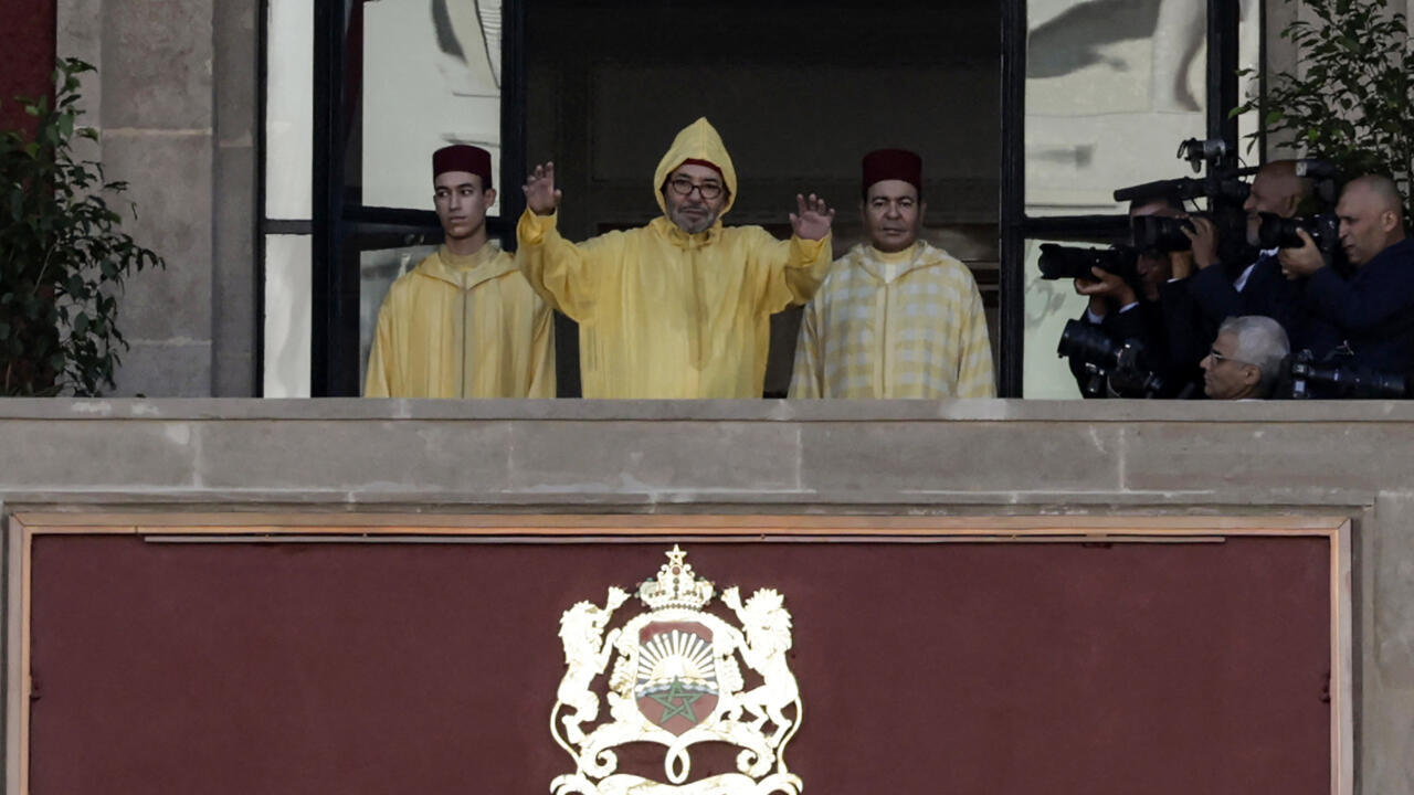 خطاب الملك المغربي: دعوة لتسريع الإصلاحات.. وصمت تجاه مطالب الشارع