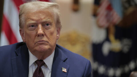 الرئيس الأمريكي دونالد ترامب في قاعة مجلس الوزراء بالبيت الأبيض في واشنطن العاصمة يوم 26 أغسطس/آب 2025.