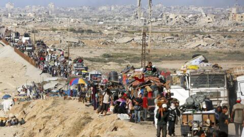 فلسطينيون من شمال غزة يفرون جنوبا، 16 سبتمبر/أيلول 2025.