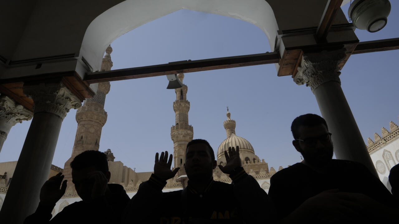 مصر: الجدل حول مولد السيد البدوي والصراع بين الطرق الصوفية والسلفية الوهابية