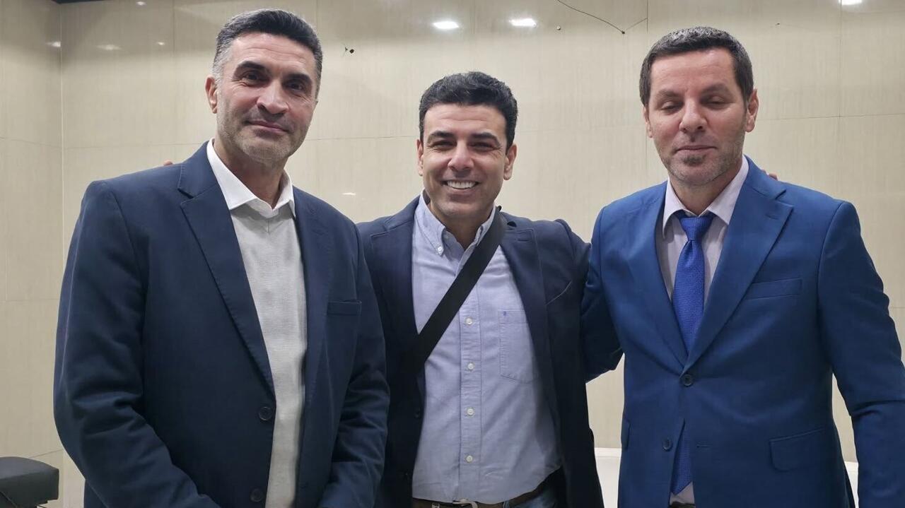 "قوانين بشار الأسد ما تزال تحكمنا".. السلطات السورية تفرج عن صحفي اعتقلته بسبب منشور على "فيسبوك"