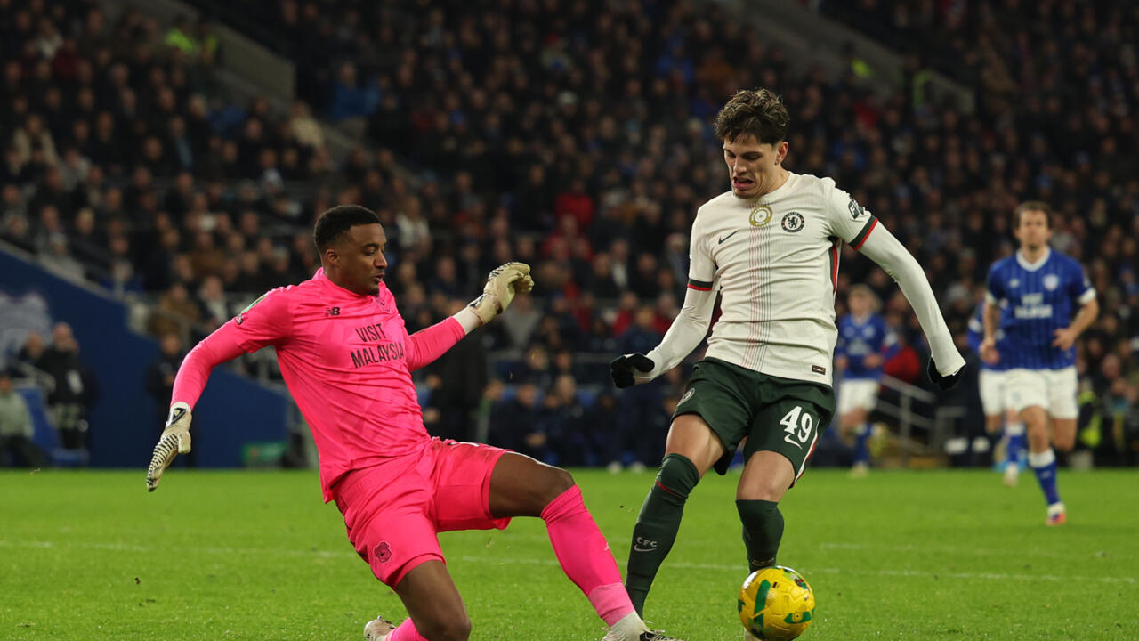 كأس الرابطة: تشلسي يبلغ نصف النهائي بفوز متأخر على كارديف