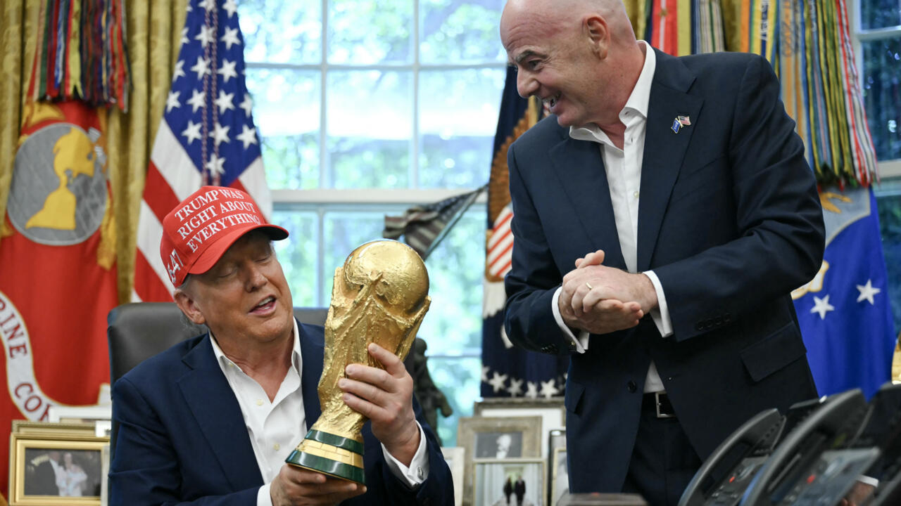 واشنطن تمنع وفد إيران من حضور قرعة كأس العالم 2026.. فهل تحرمه المشاركة في المونديال؟
