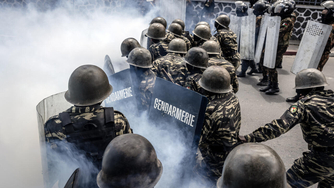 مدغشقر: وحدات من الجيش تنضم لحراك "جيل زد" والرئيس يحذر من "محاولة استيلاء على السلطة"